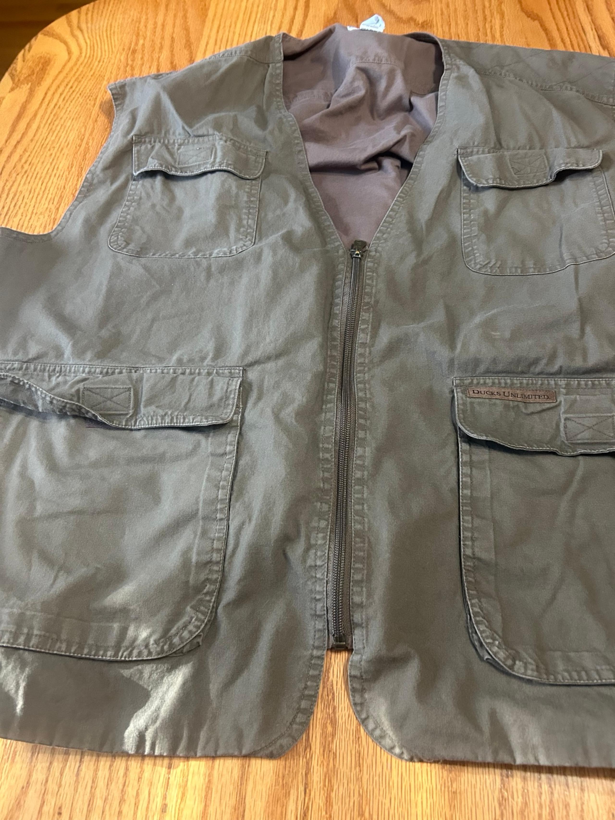 Ducks Unlimited mens vest size 2xl