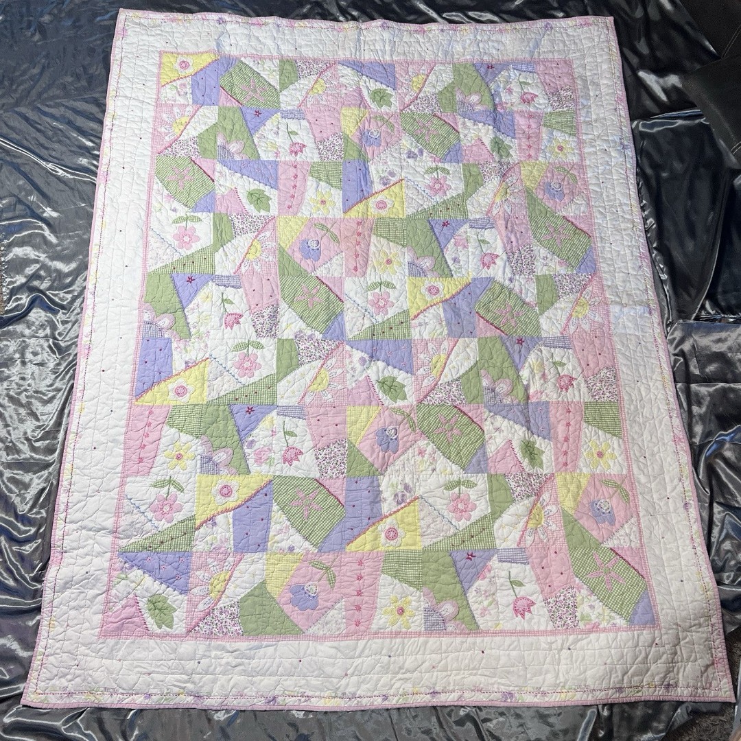 Pottery Barn Girls Twin Floral Quilt Patchwork Cottage Core Pink White Embroider