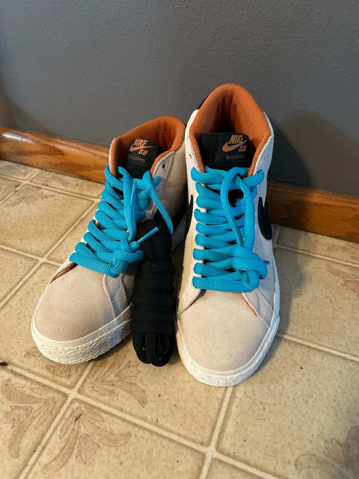 Nike mid blazers