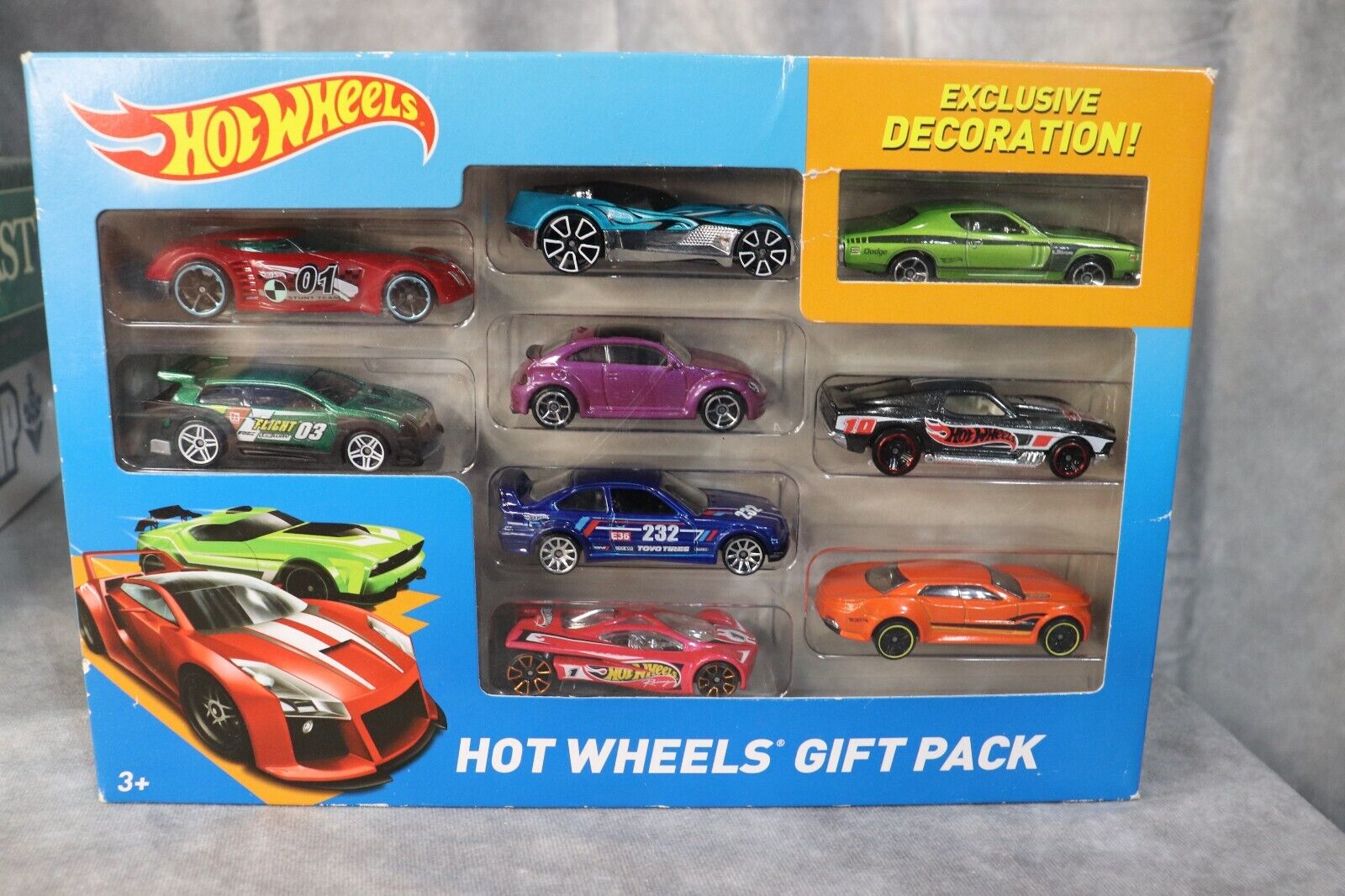 Hot Wheels X6999 9 Car Gift Pack Brand New Sealed