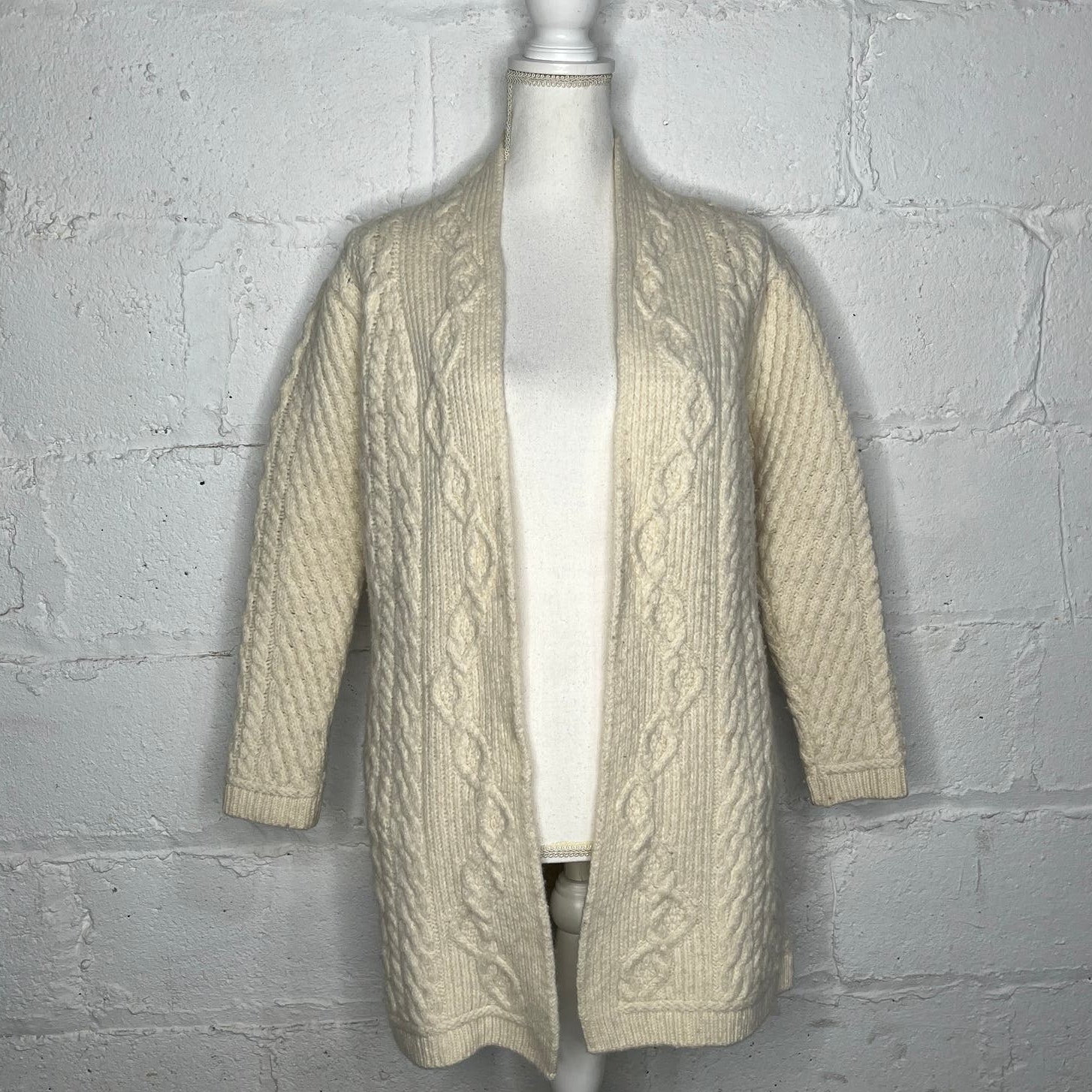 Aran Mor Women's Cream Merino Wool Long Sleeve Open Cable Knit Cardigan Small