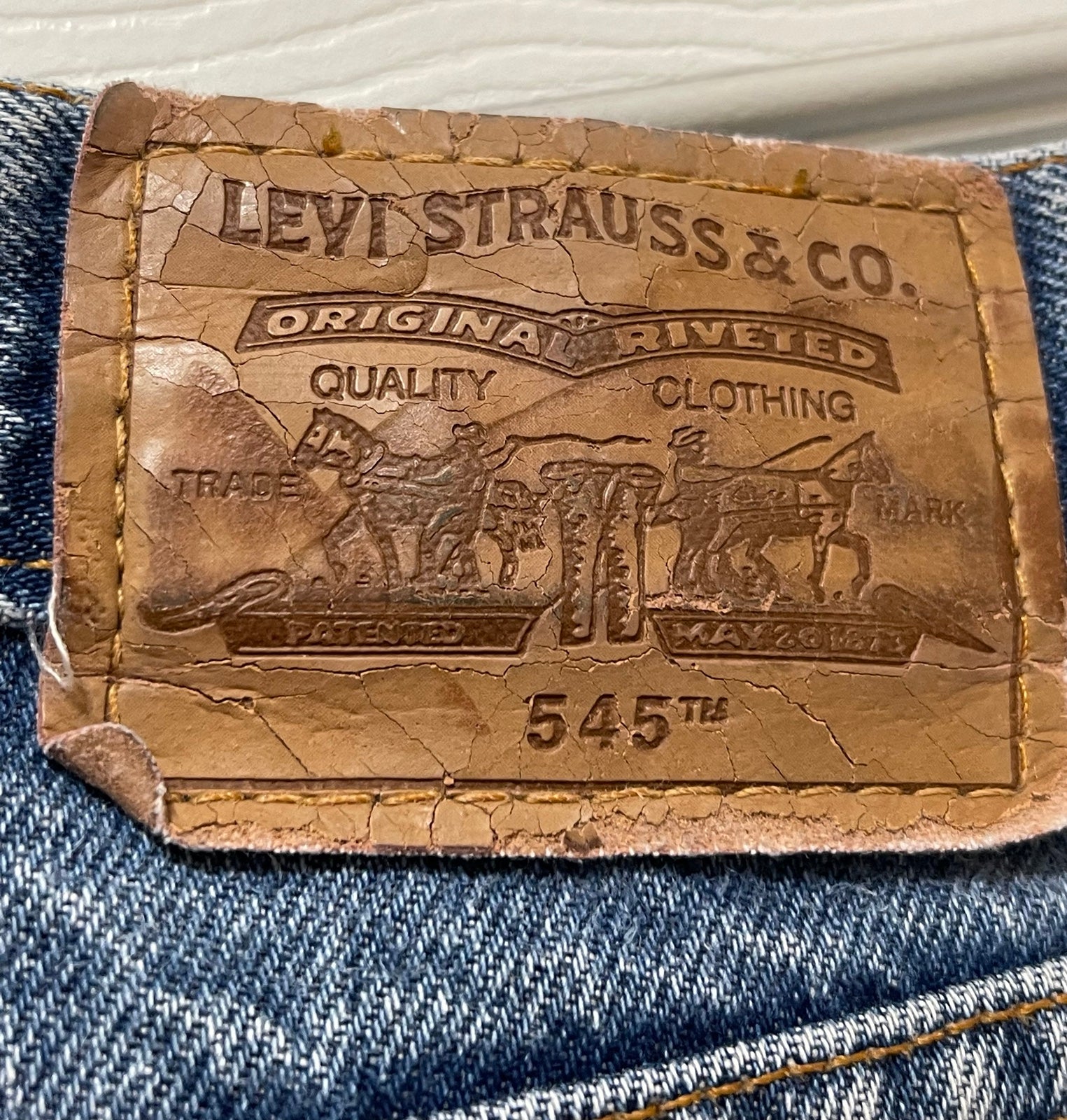 Vintage Levi's 545 Jeans Mens 44x32 Blue Loose Fit Brown Tab 1997