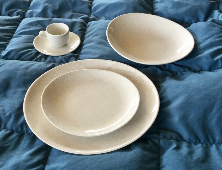 20 Pc. Oxford Porcelain White Dinnerware