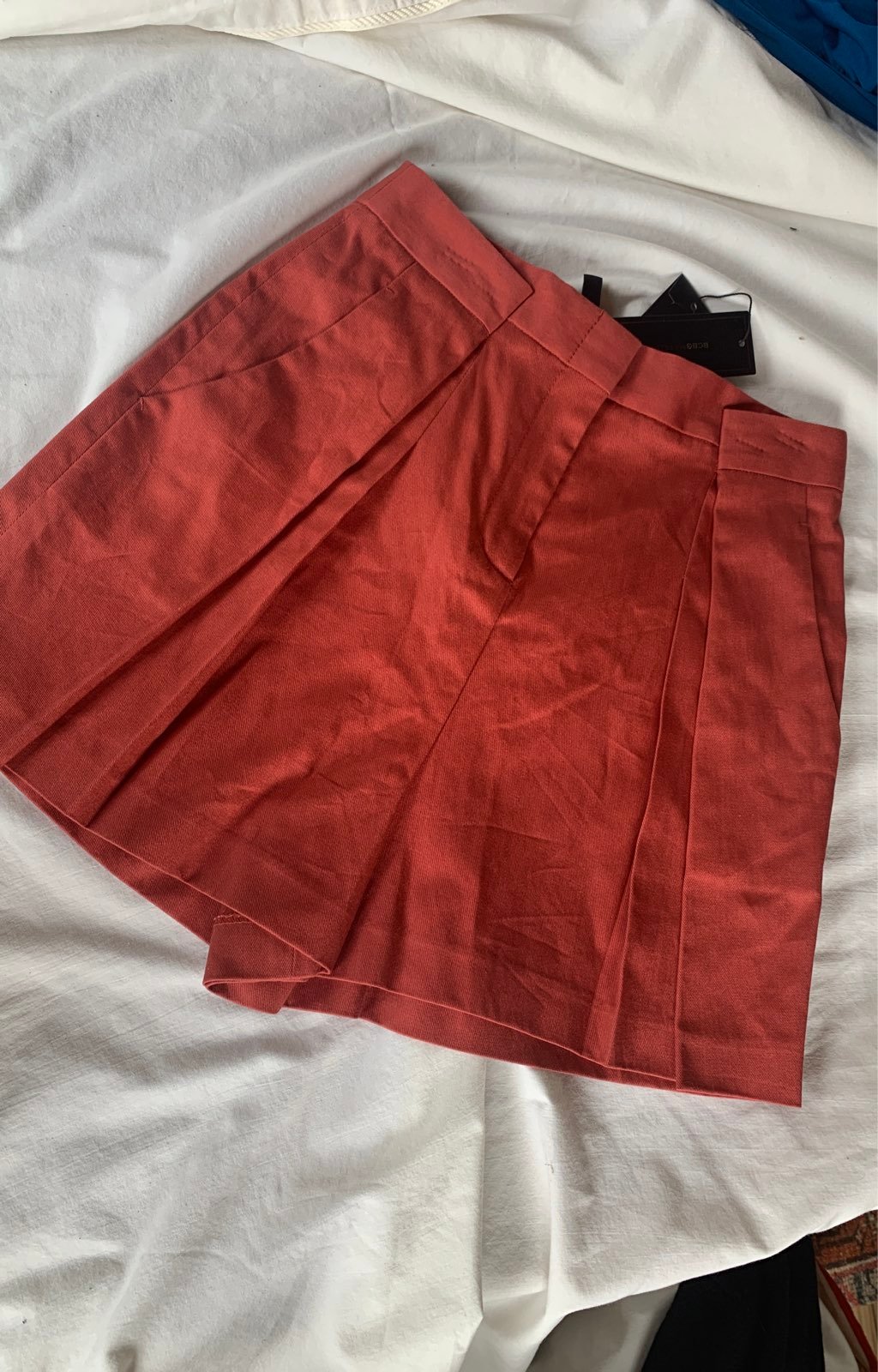 Bcbg maxazria Pleated shorts, XXS