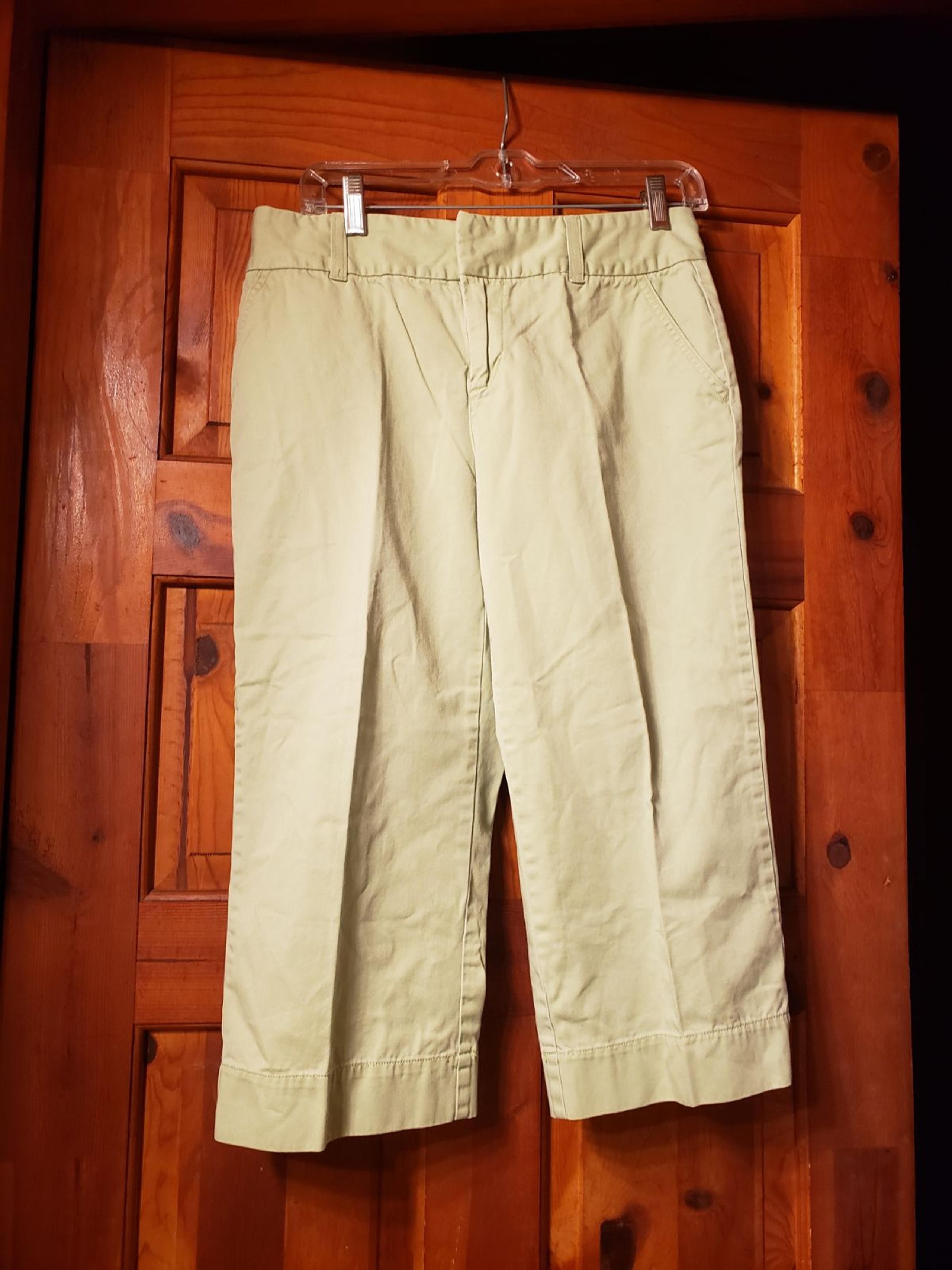 SONOMA Light Green Capris