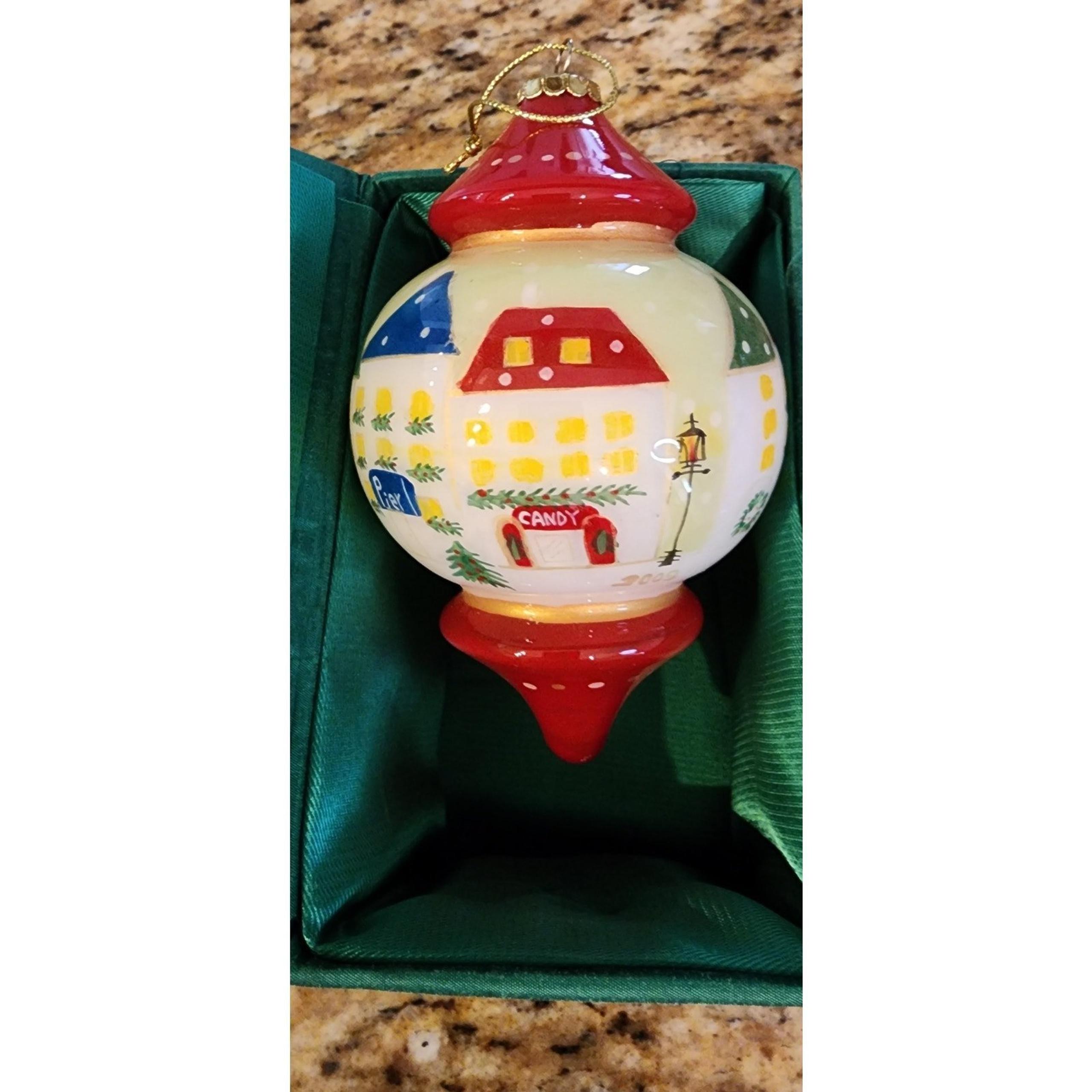 Pier 1 Li Bien Village Top Shape Ornament 2009 Green Box