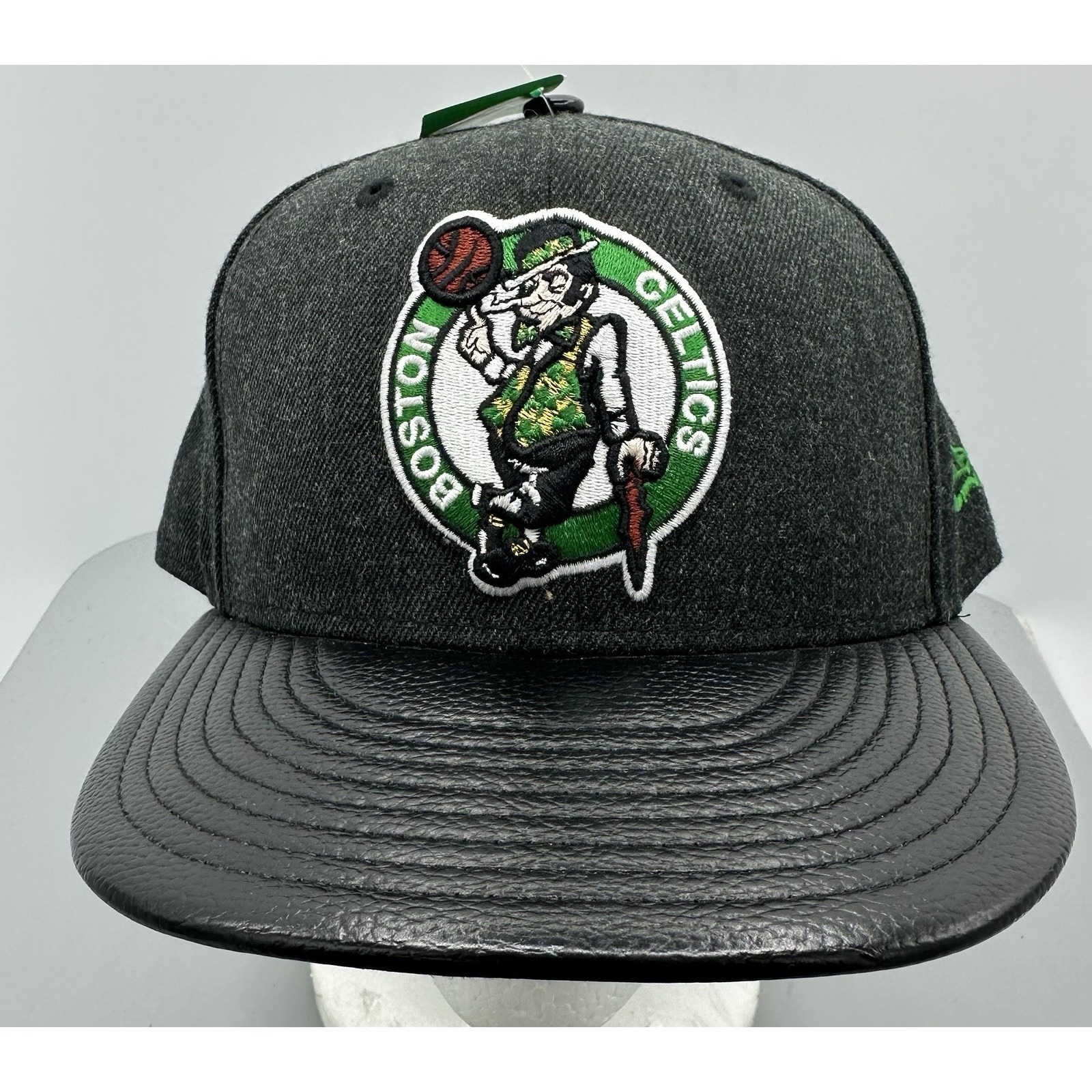 New Era Celtics Cap NBA Leather Brim 59Fifty Fitted Hat Limited Edition Sz 7 5/8