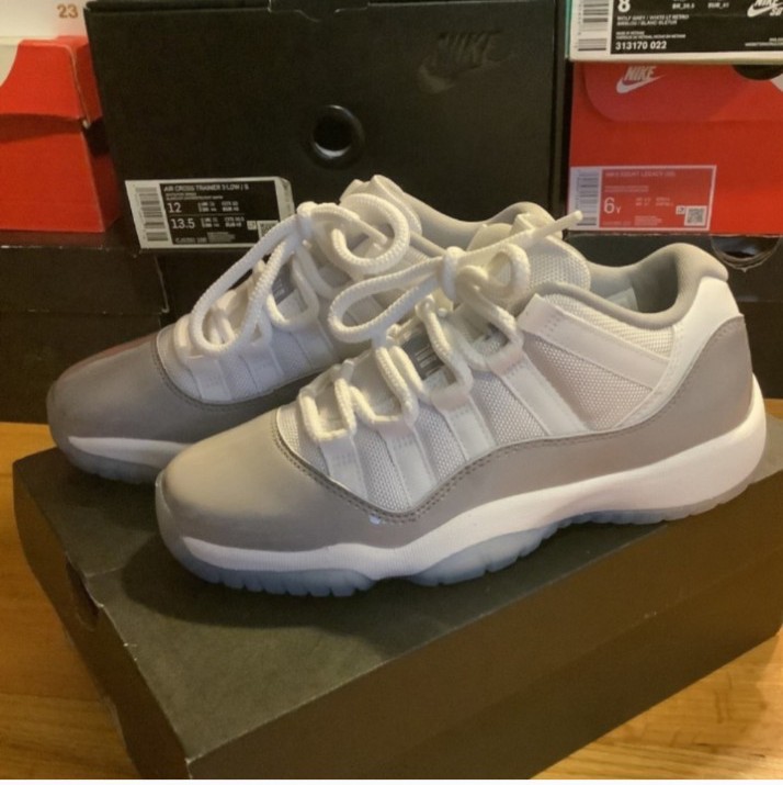 Jordan 11 Retro Low Cement Grey