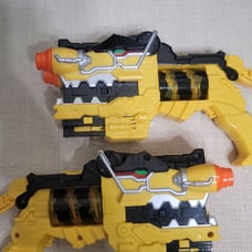 Power Ranger Dino charger blasters