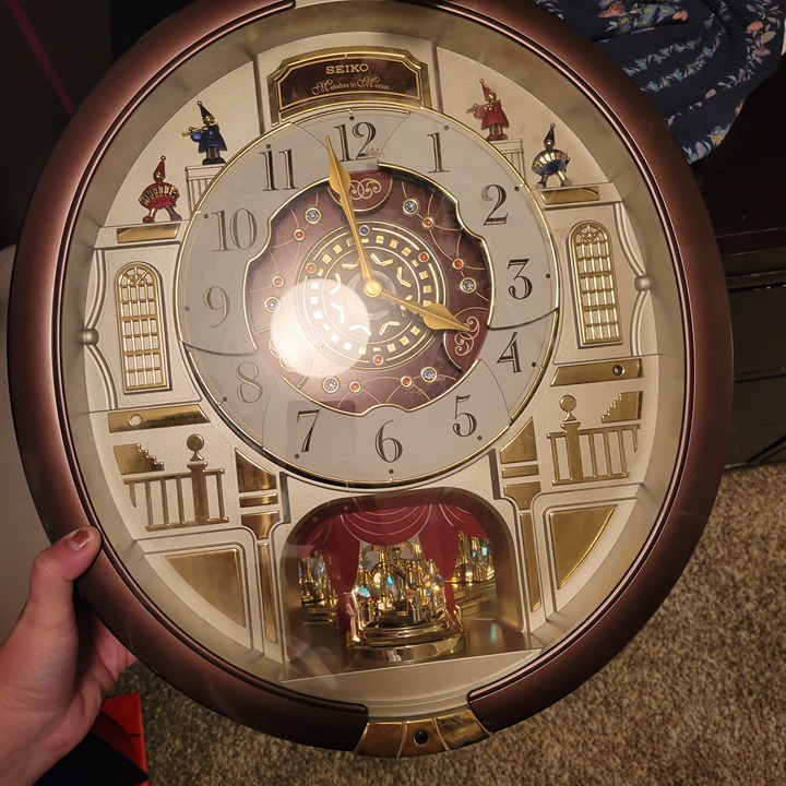 Seiko clock