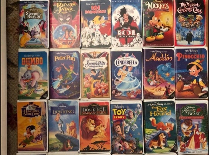 30 Disney VHS Tapes