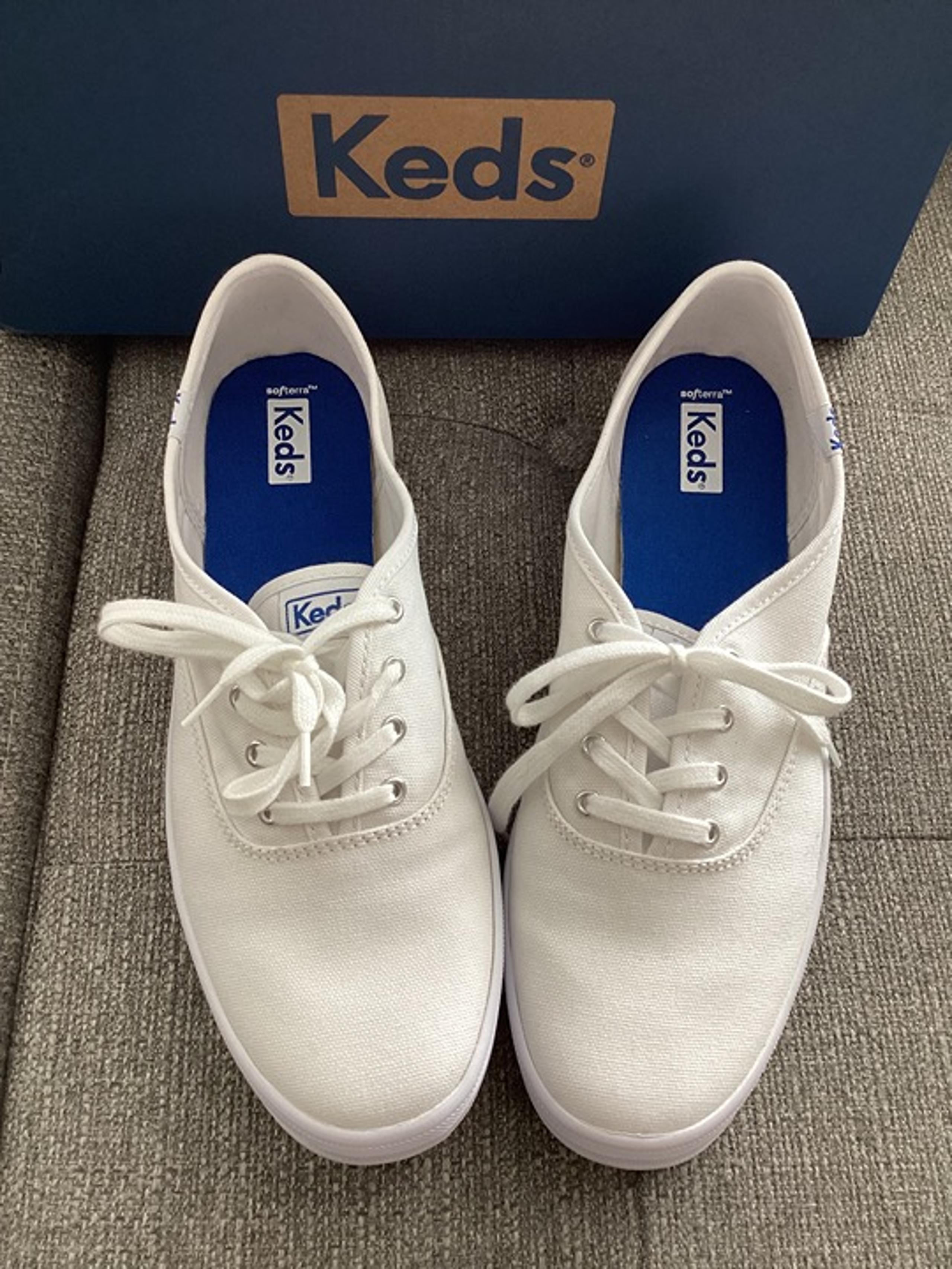 NWT Keds Women's Champion Ortholite® Lace-Up Oxford Fashion Sneakers, size 10