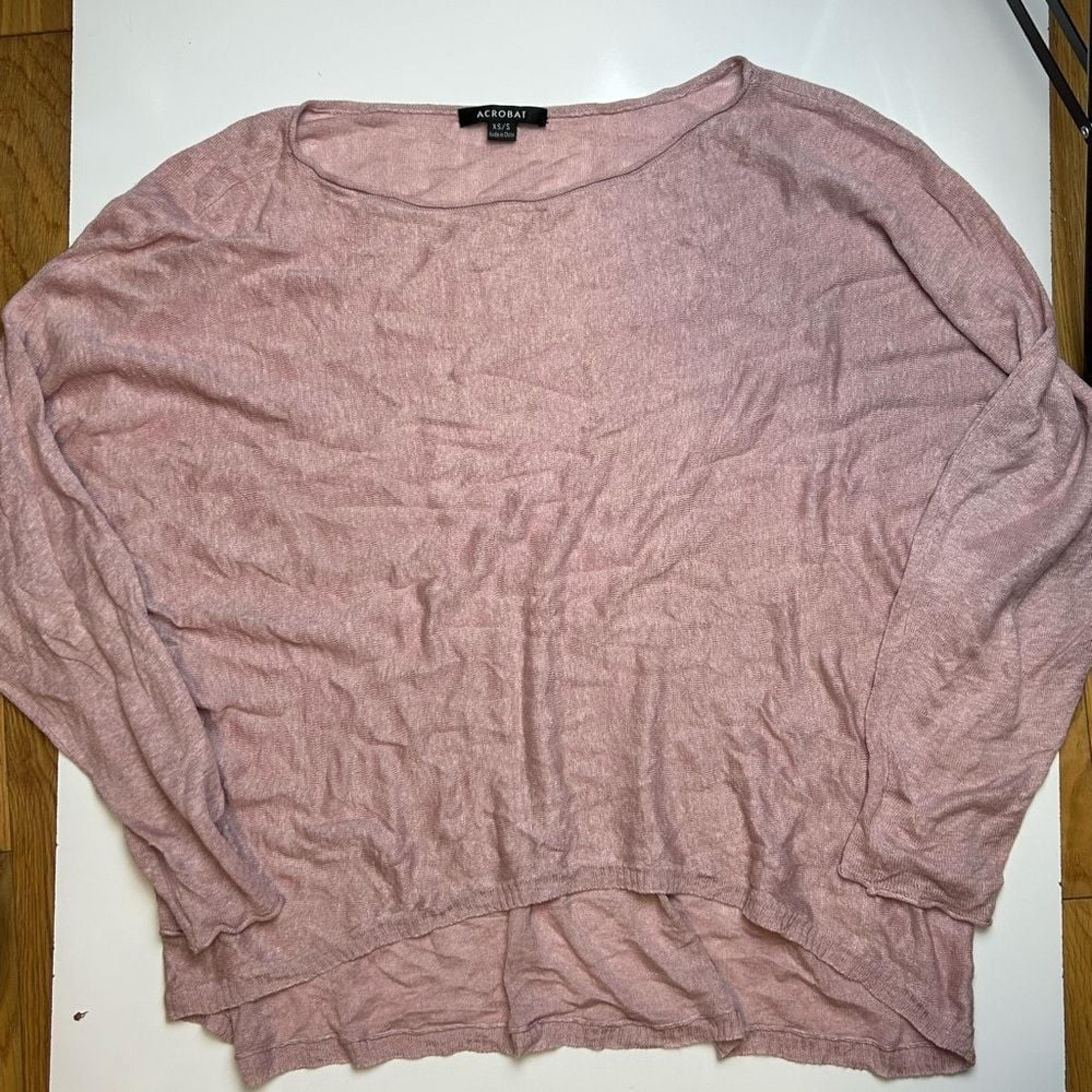 Acrobat linen long sleeve top