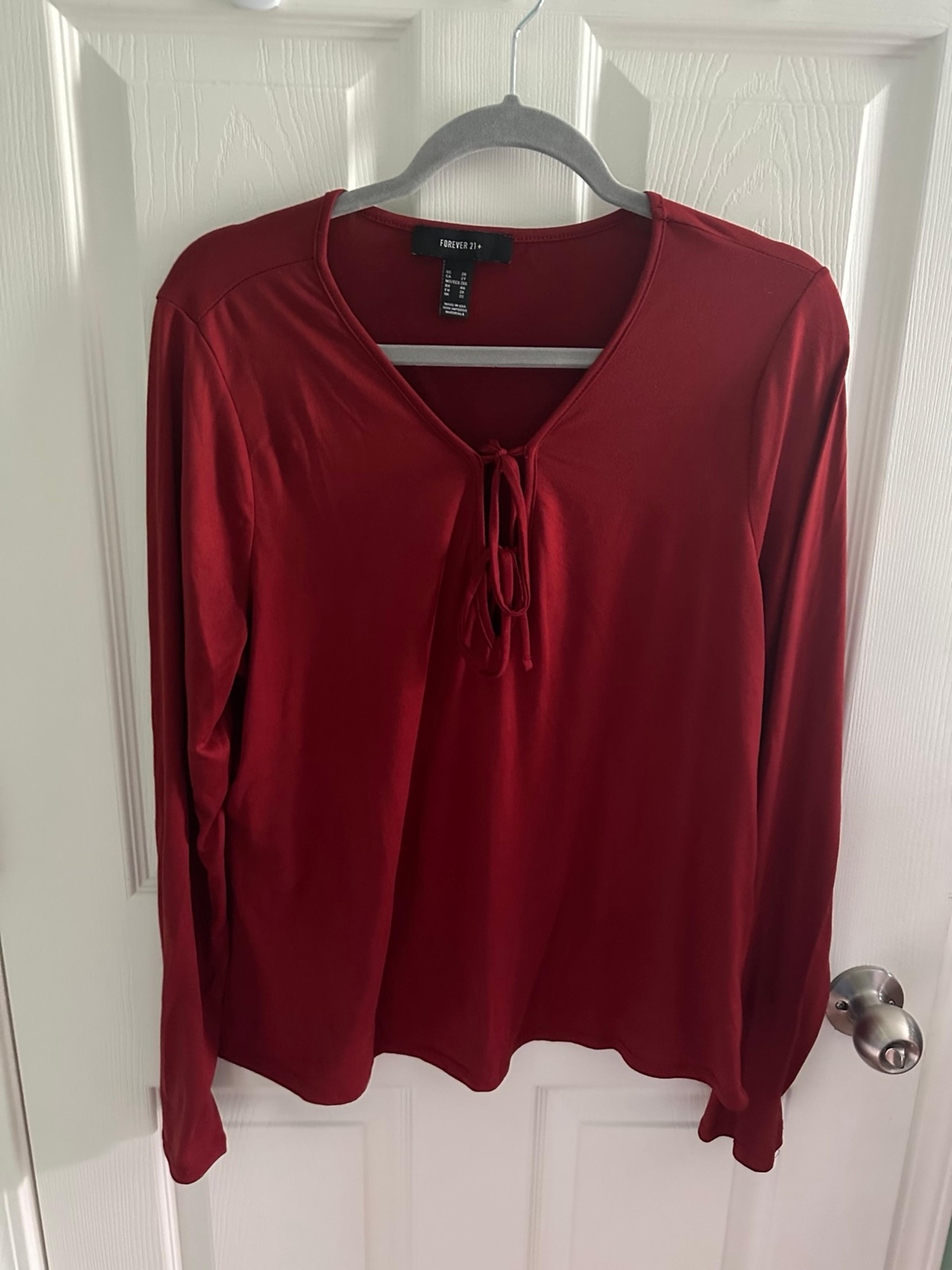 Forever 21 Women’s Plus Size 2XL Red Blouse