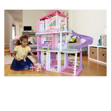 Barbie dreamhouse
