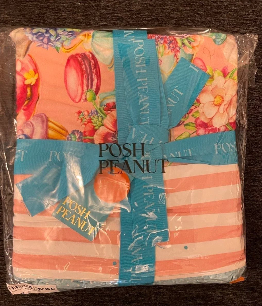 Posh peanut Elizabeth luxe patoo