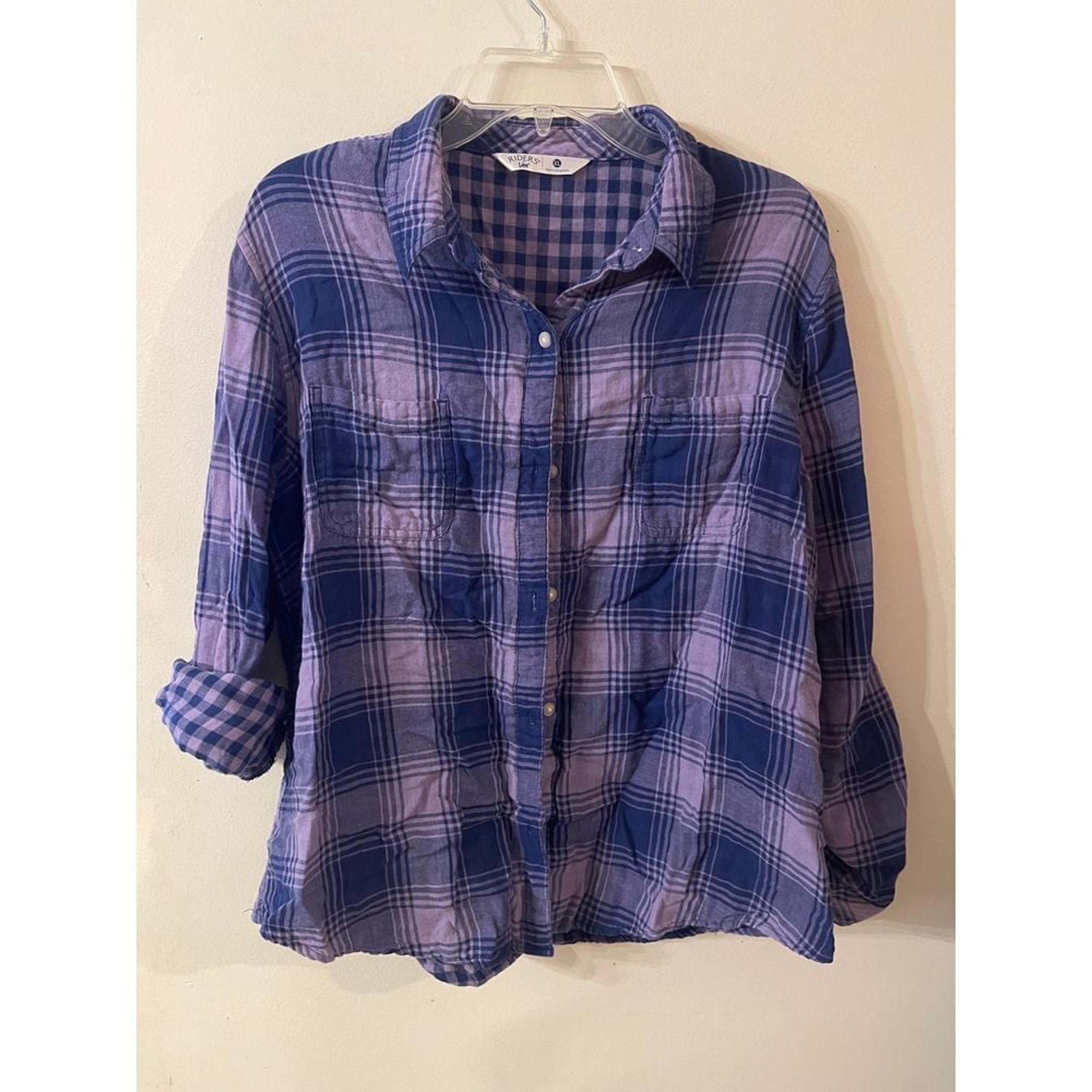 Lee Rider's Purple Plaid Button-Down Shirt: Chic Comfort for Women