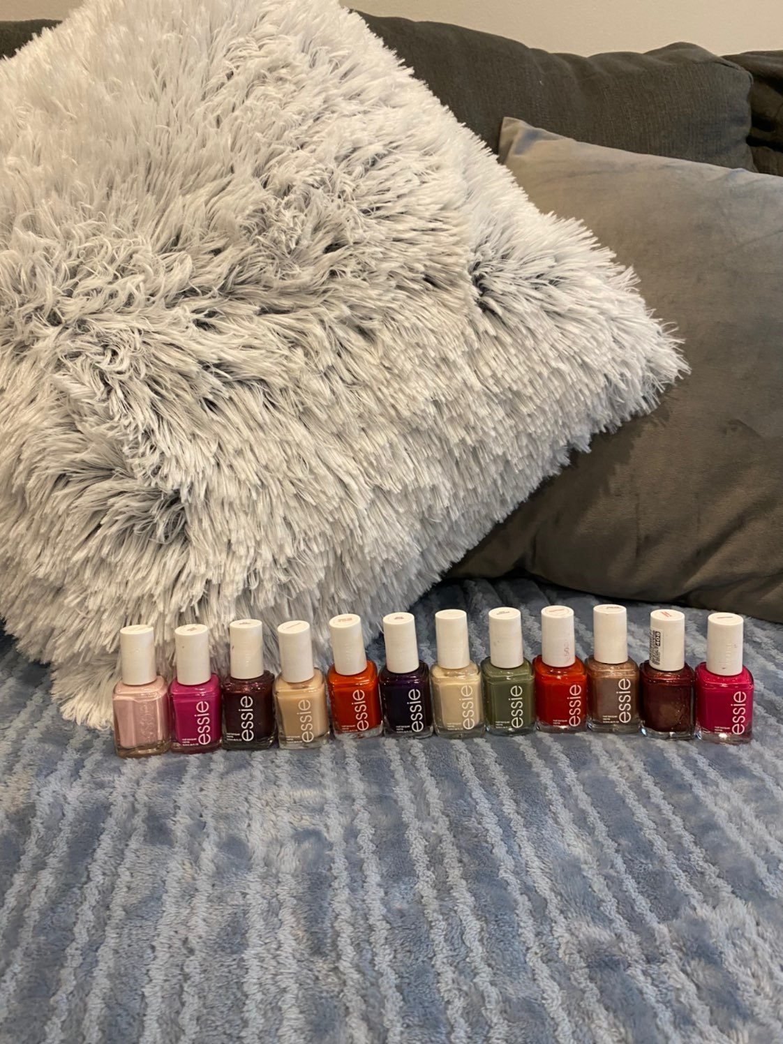 essie nail polish (lot of 12)