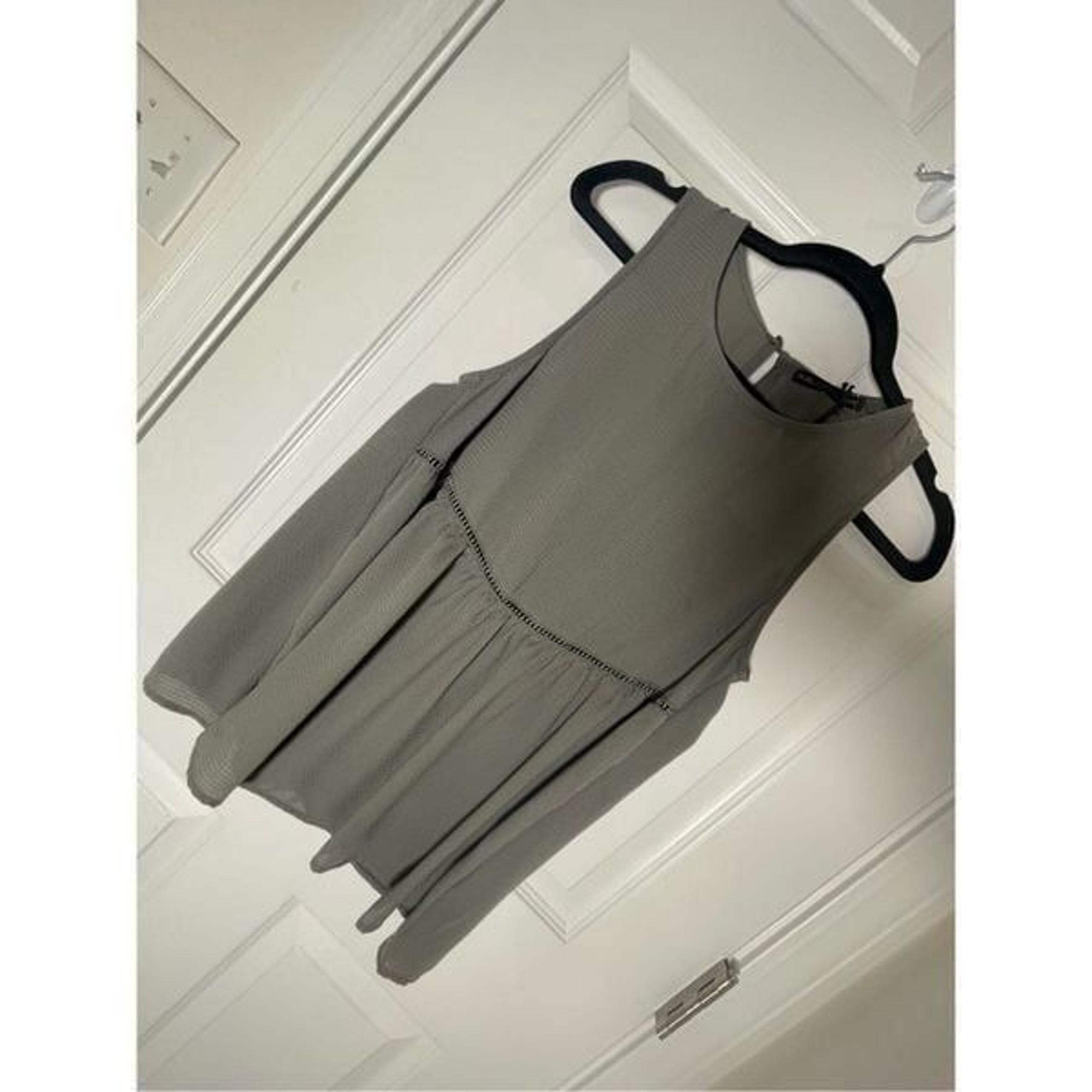 Harlowe & Graham women’s sleeveless blouse army green small NWT
