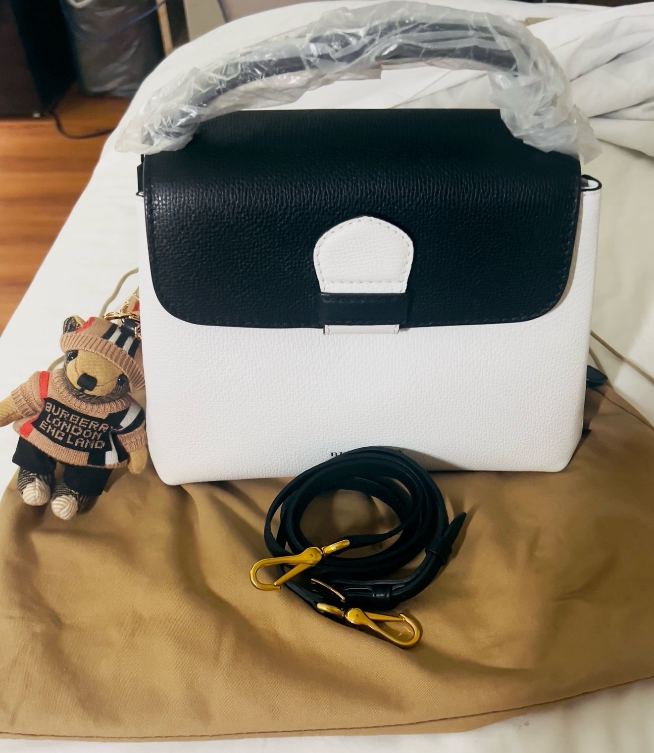 BURBERRY White/Black Derby Leather House Check Camberley Small Satchel Bag