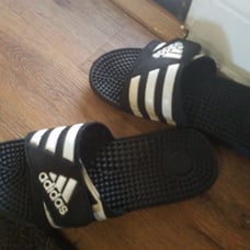 sandals size 8
