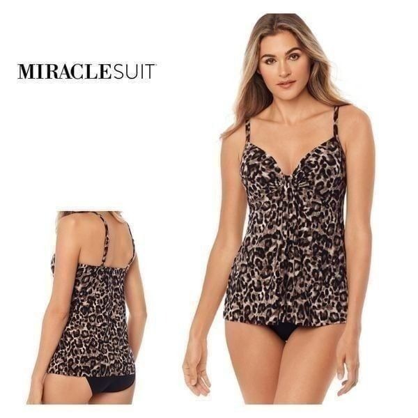 New. Miraclesuit animal print Tankini top.