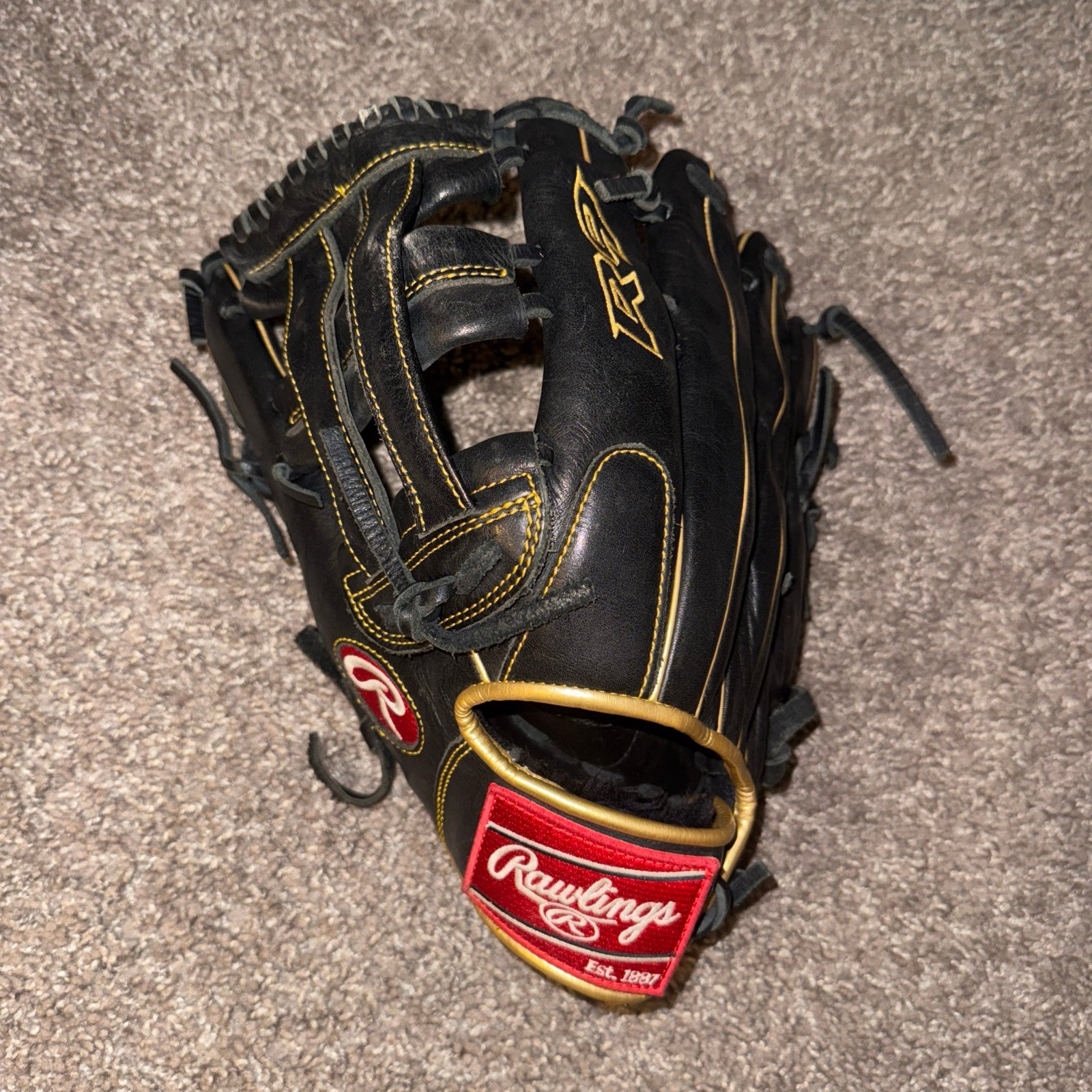 Rawlings R9 Series Baseball Gloves