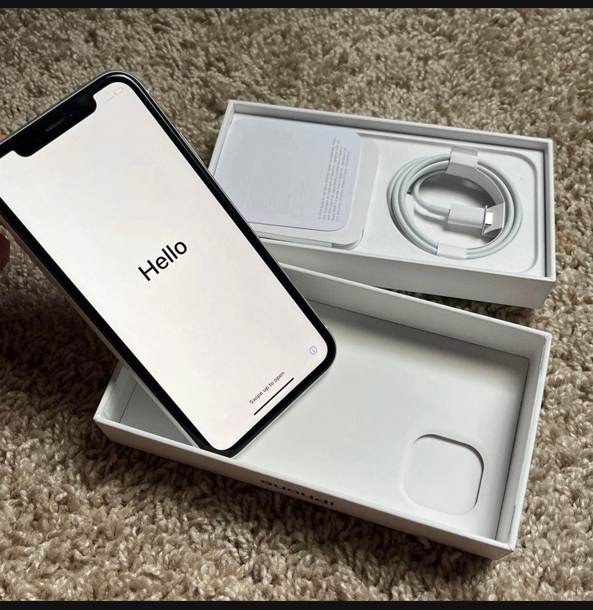 Apple iPhone XR