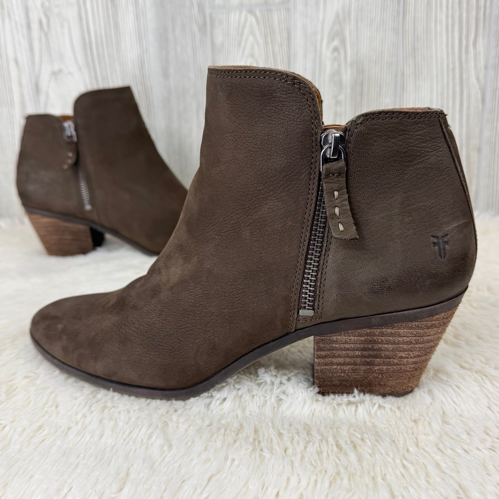 Frye Judith Brown Leather Heeled Bootie 10 Side Zip Nubuck Ankle Boot
