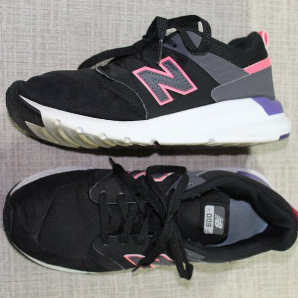New Balance Black, Pink and Purple WS009LA1