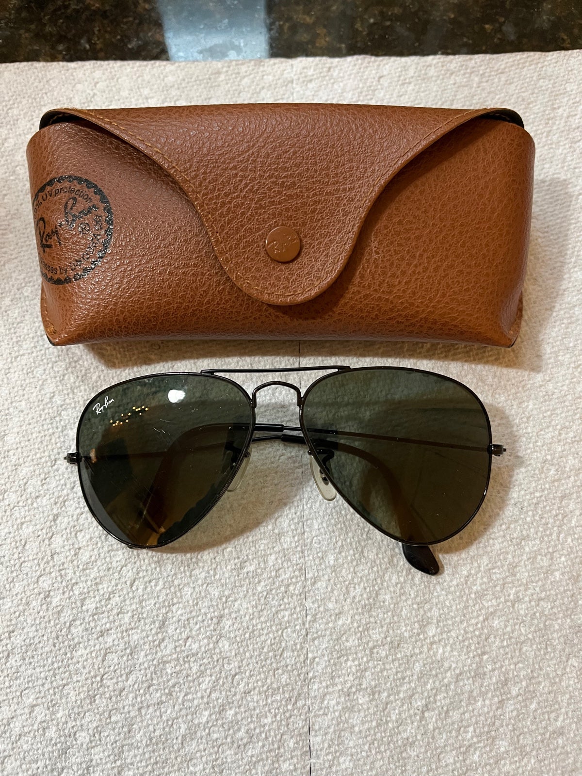 Black Rayban Aviator