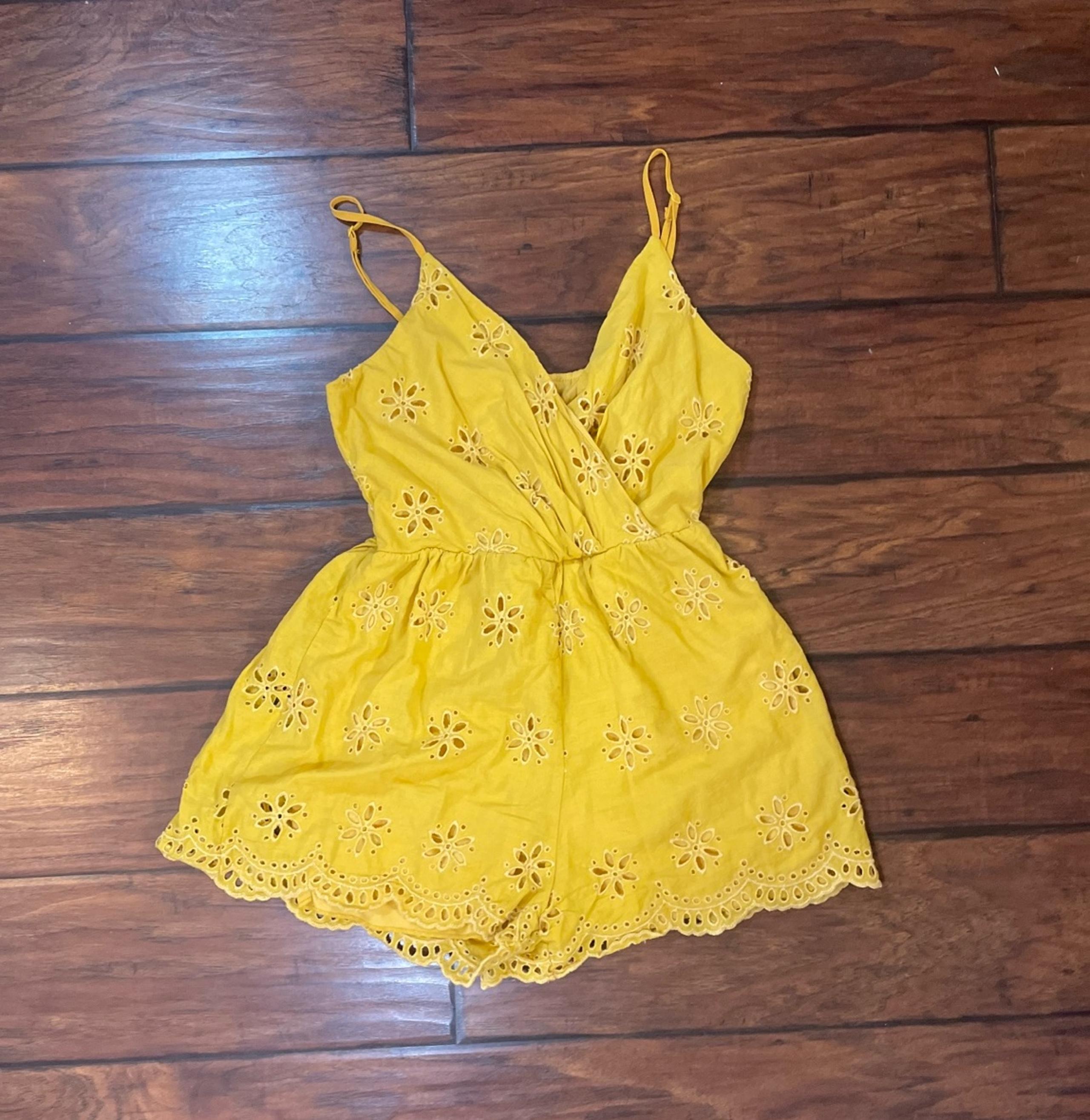 Blue Rain Romper Women’s Size  Medium Spaghetti Strap V Neck Yellow Eyelet Y2K