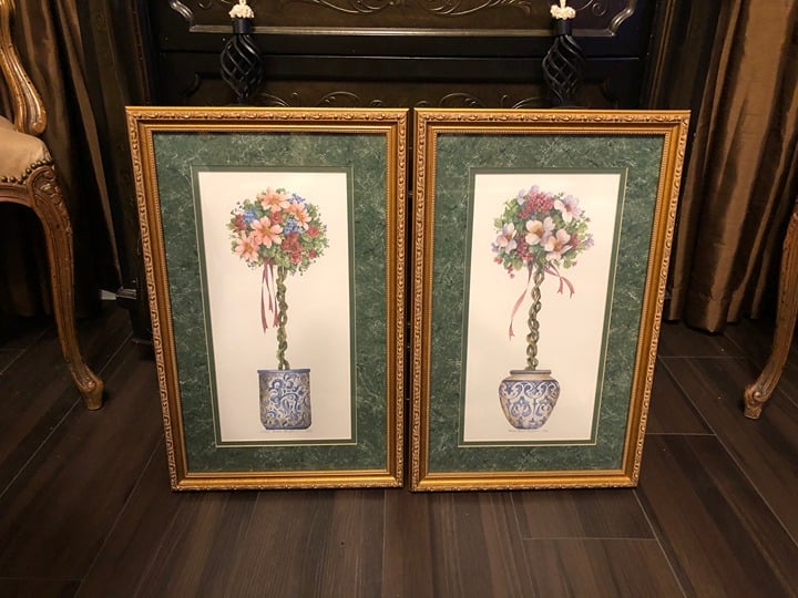 2 ART PRINT VASES WITH FLOWERS SIGNED BY CAROLYN SHORES WRIGHT