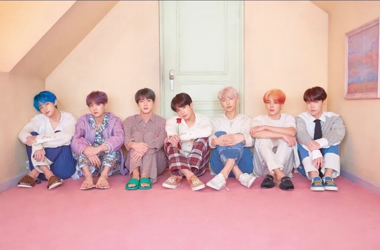 Sealed BTS POP-UP House of BTS: HOME Cushion Pillow Official MD