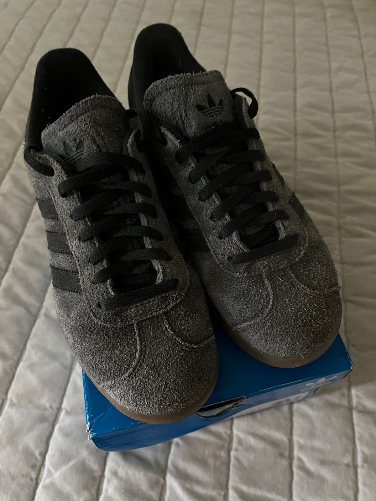 Adidas Gazelle carbon black grey gum us 4 (EUR 36)