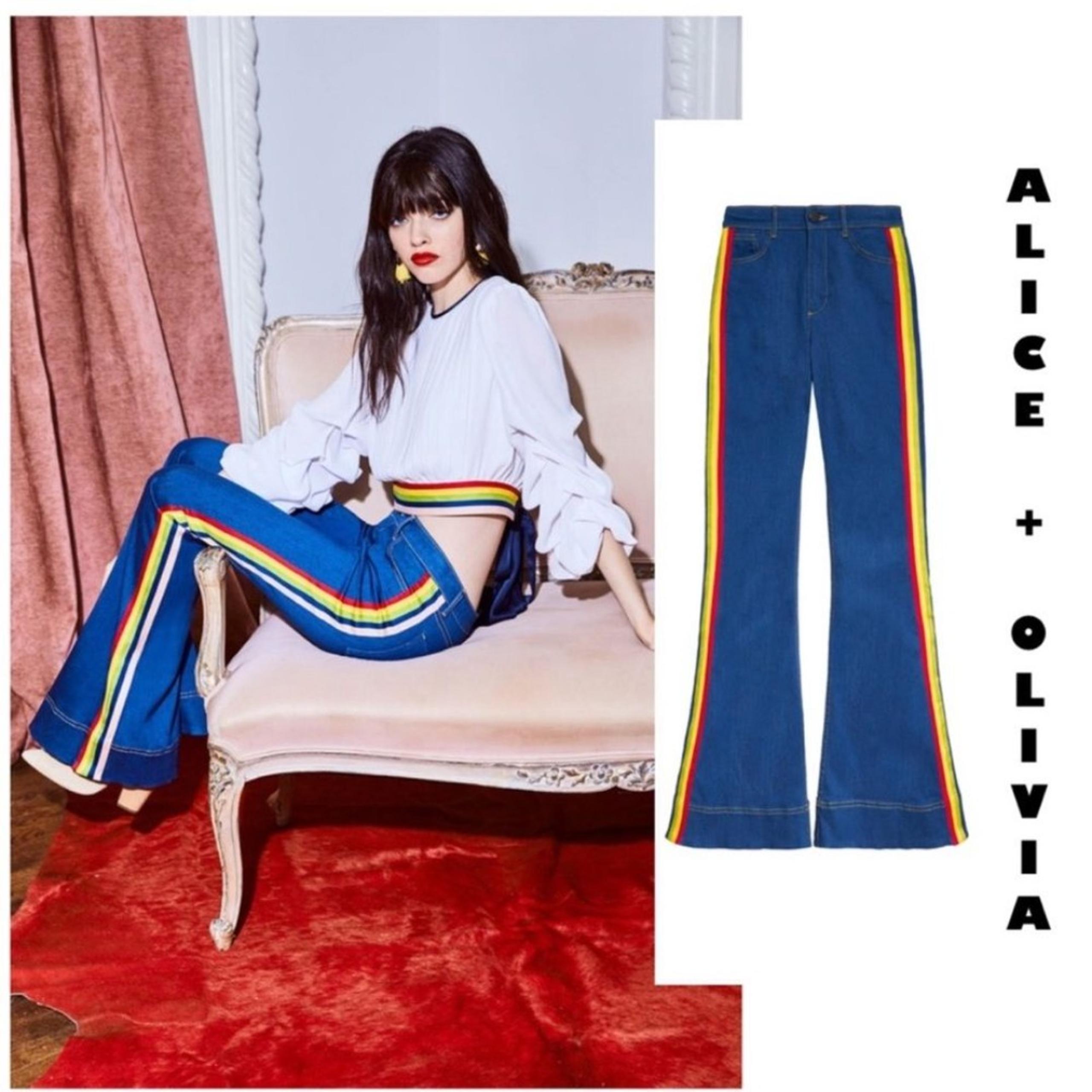 Alice + Olivia “Kayleigh” rainbow stripe bell bottom flare jeans 25 NWT