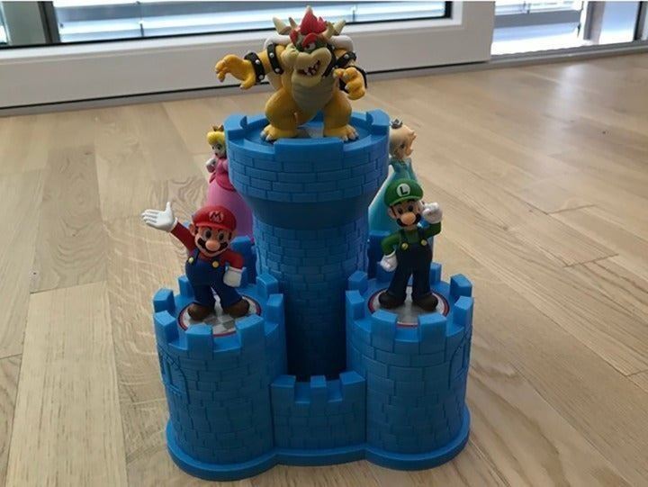 Nintendo Amiibo Massive Epic Bowser's Keep Action Figure Large Display Stand