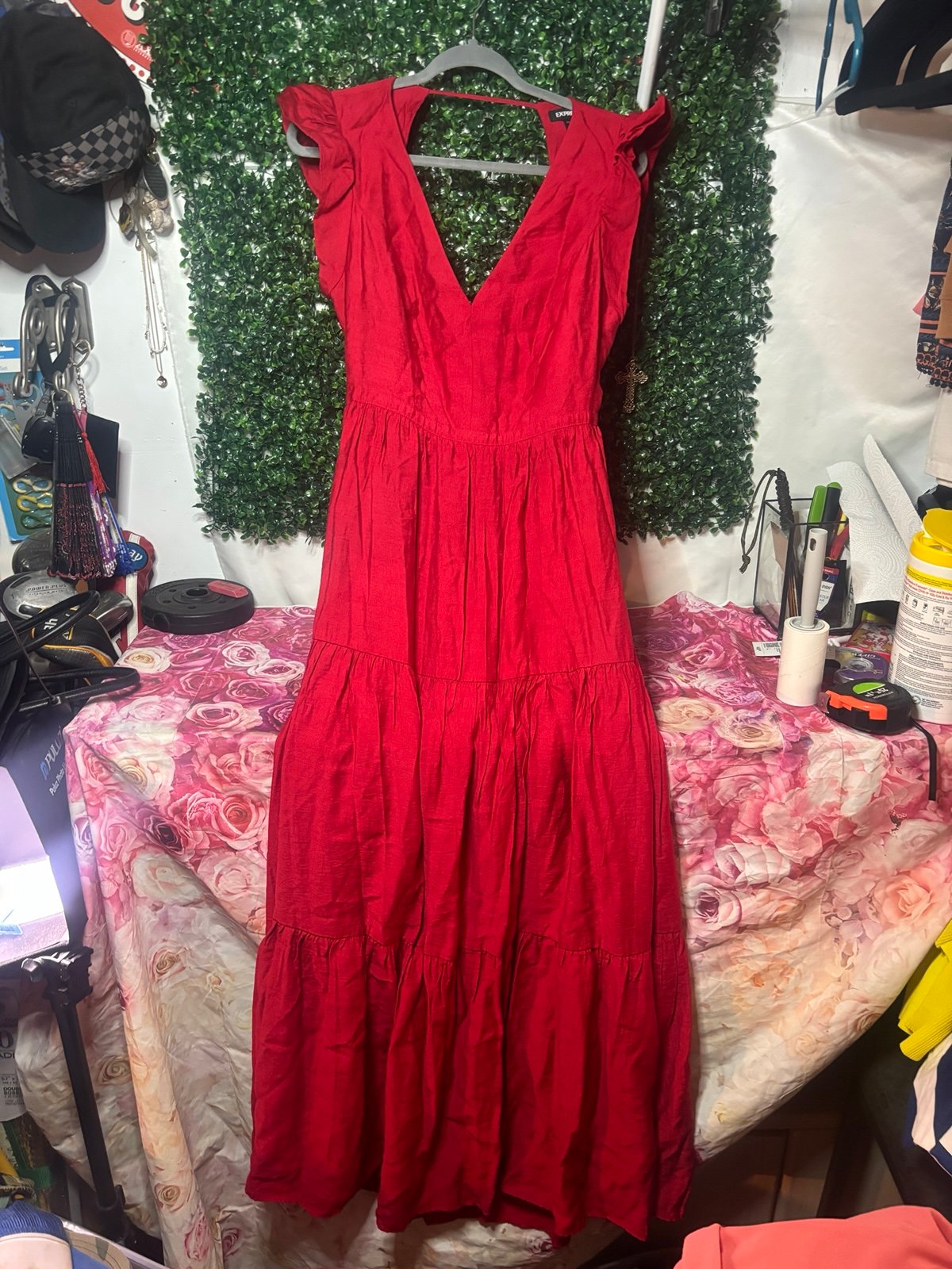 Women’s medium express red dress NWOT