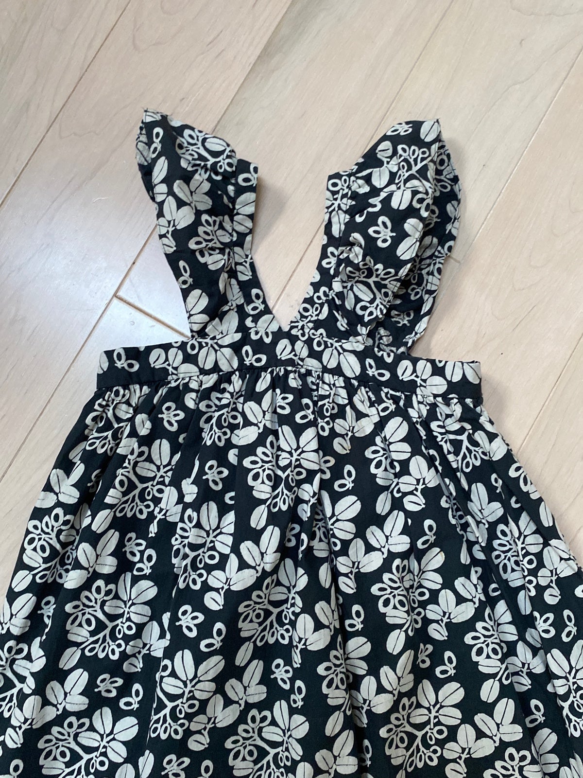 $300 Bonpoint cotton black floral Dress 6