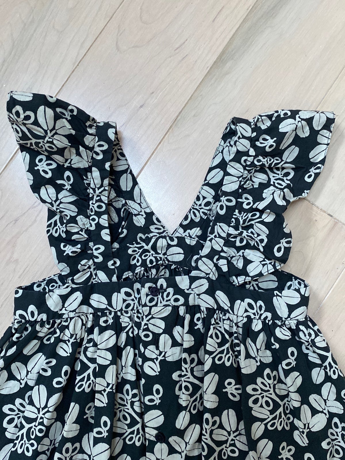 $300 Bonpoint cotton black floral Dress 6