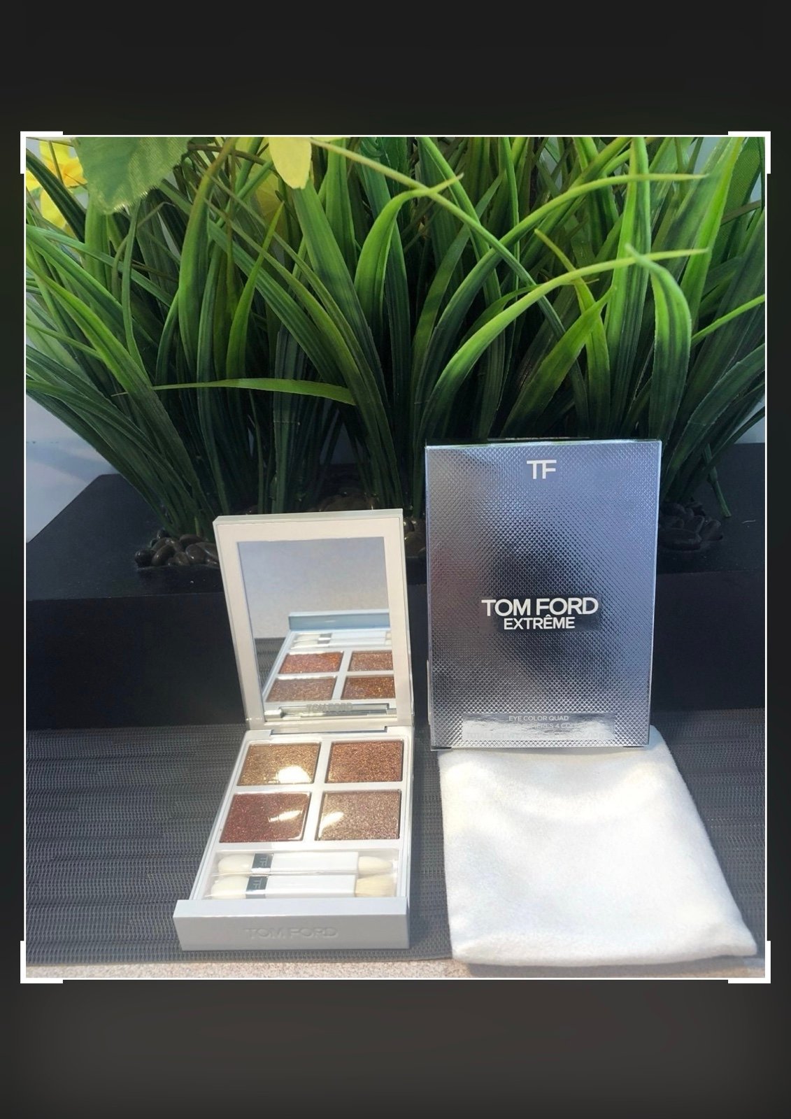 TOM FORD EYESHADOW PALETTE LAVA LUSTRE