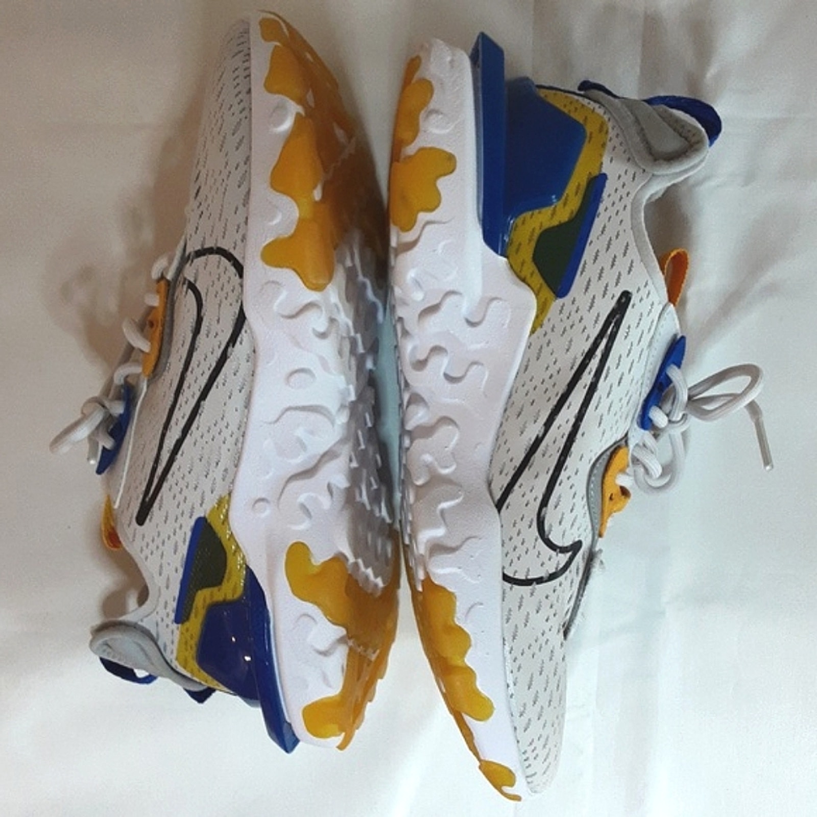 Nike React Vision Light Solar Flare Heather Women's 8 NNB