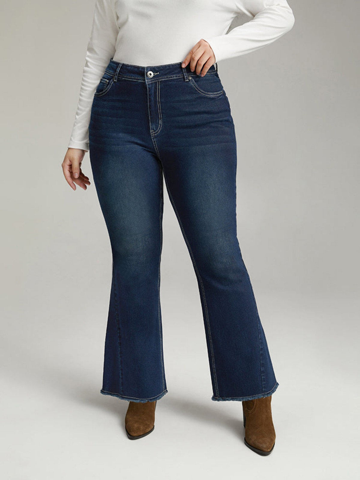 BloomChic Women's High Rise Flare Jeans With Frayed Hem Dark Blue Size 22/3X