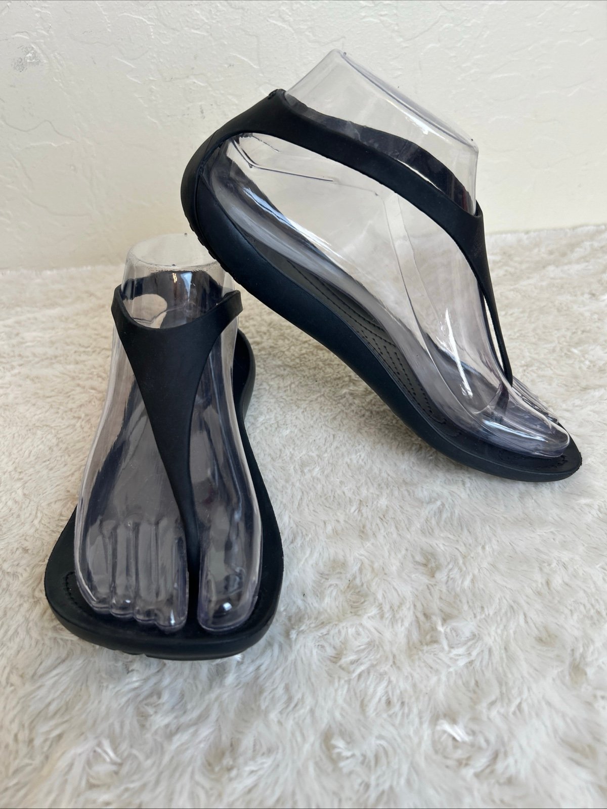 Crocs SEXI FLIP Black Thong Sandals Women's Flip Flops Shoes Size 6 US