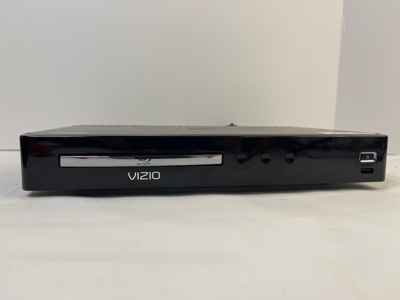 Vizio VBR122 Blu-Ray Disc Player Complete No Remote Tested And Working