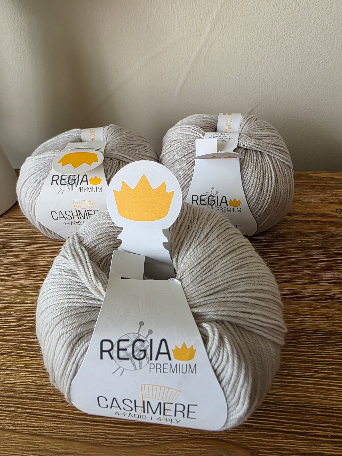 Regia Yarn, Wool, Polyamide, Cashmere Blend. Made in Italy.