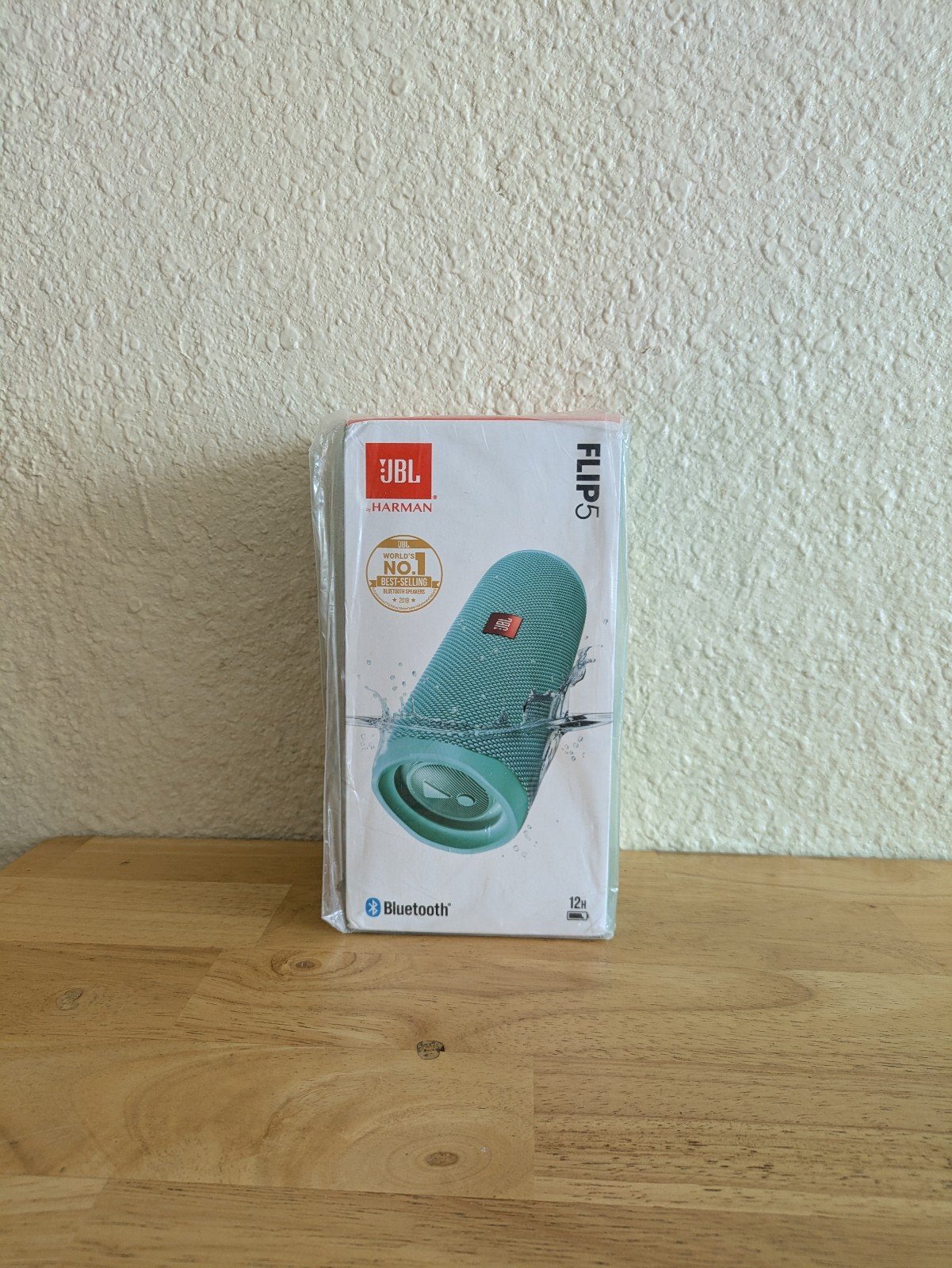JBL FLIP 5 PORTABLE BLUETOOTH SPEAKER