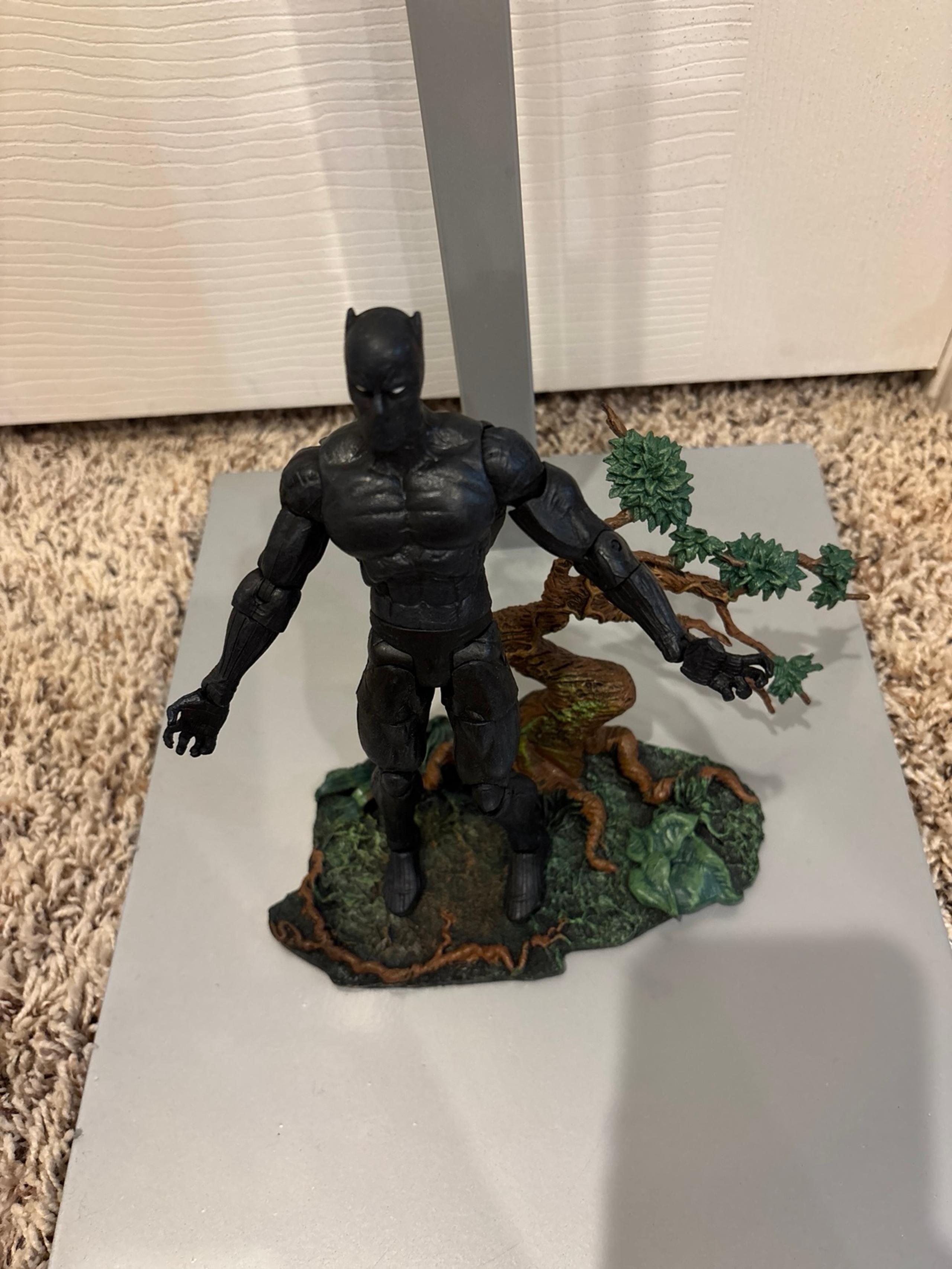 Diamond Comics Marvel Black Panther Special Collector Edition Action Figure