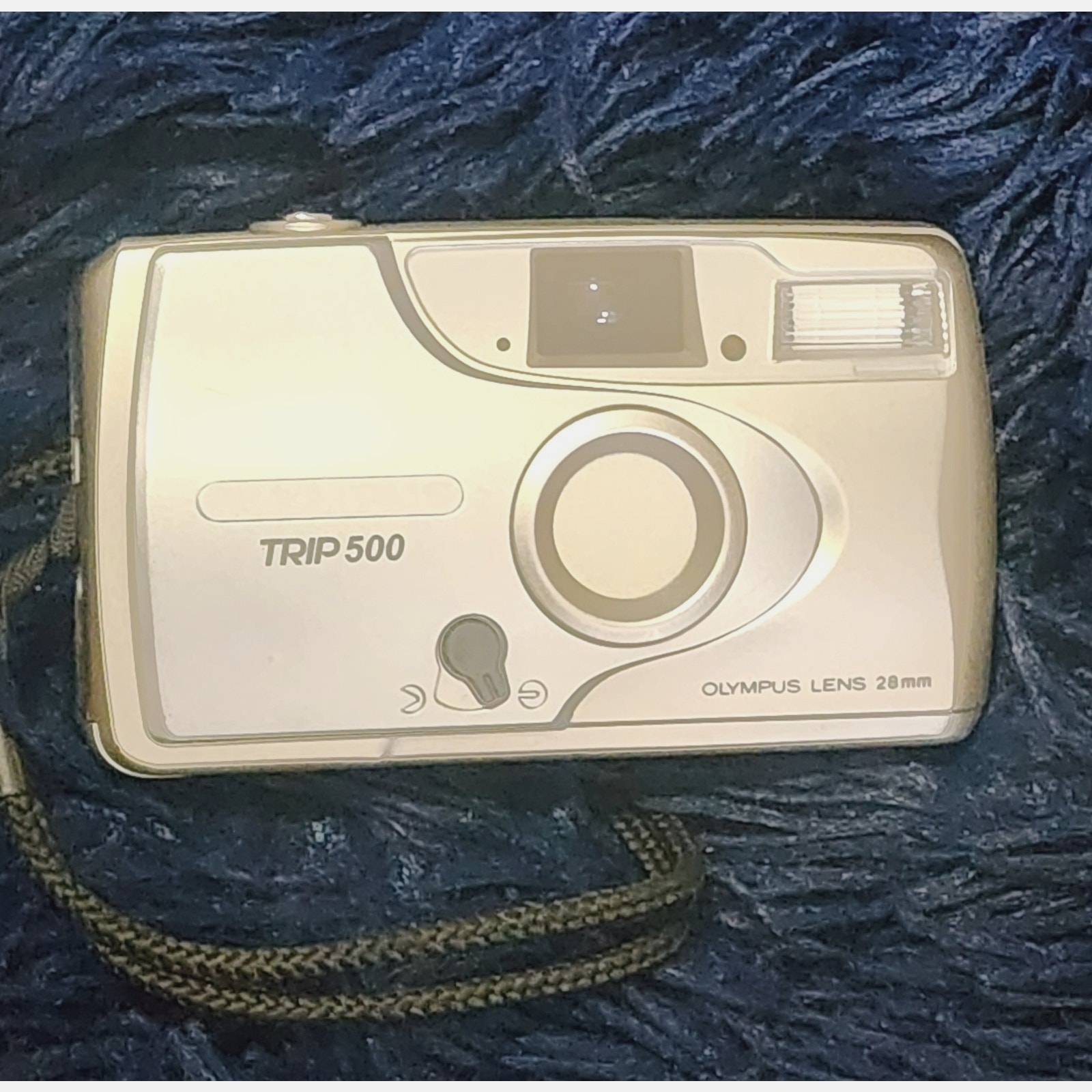 Olympus Trip 500 - Point & Shoot Camera - 35mm - Lens: 28 mm