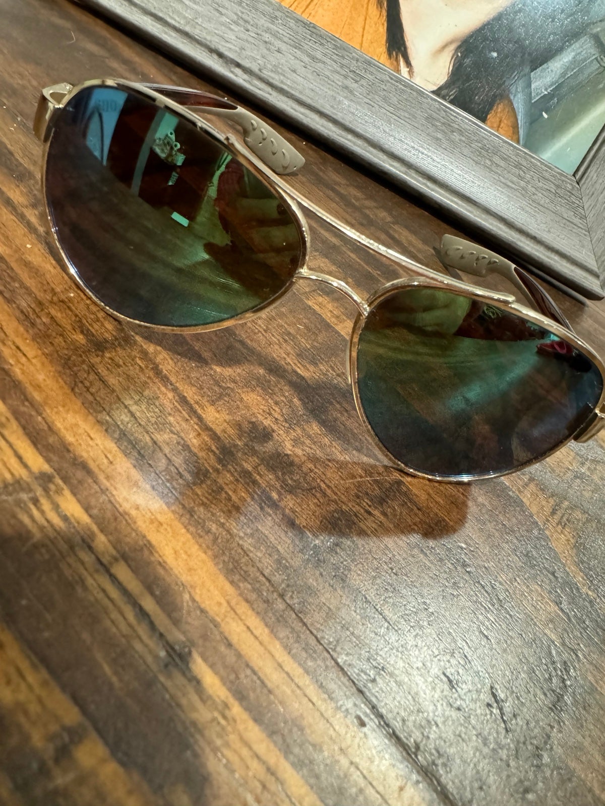 Costa Women’s Loreto Aviator Polarized Sunglasses